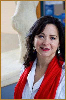 Vicky Alvear Shecter